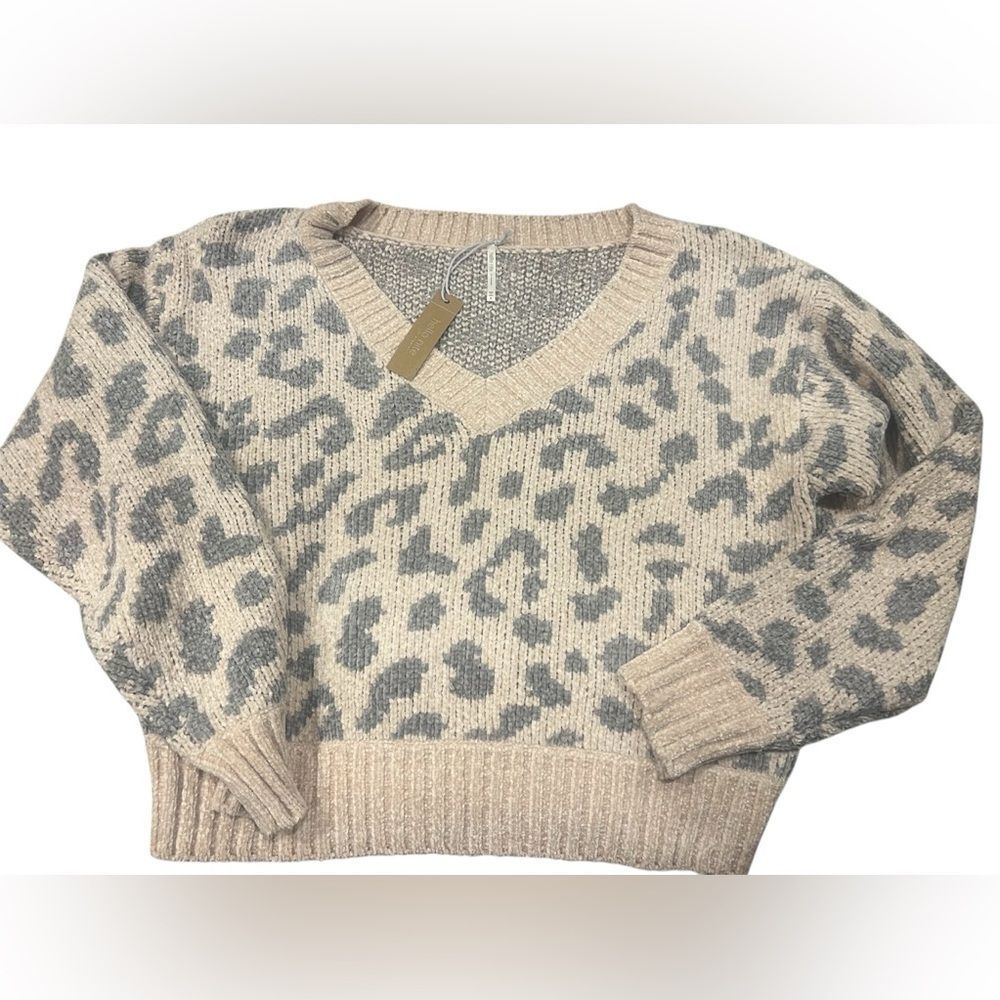 NWT Revolve Hello Nite womens size small leopard print sweater‎